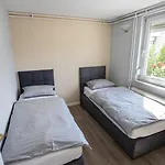 Bells Of - 3 Cosy Private Free Parking Lejlighed