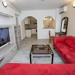 Bells Of - 3 Cosy Private Free Parking Lejlighed