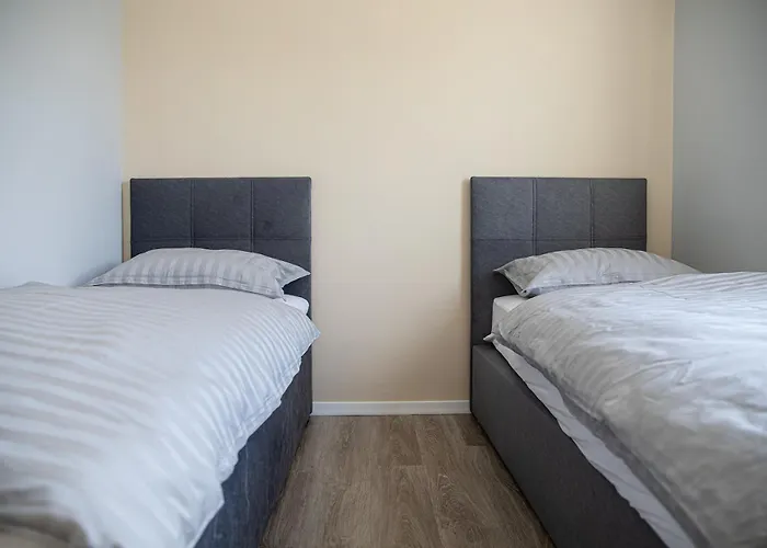 Bells Of - 3 Cosy Private Free Parking Apartament *