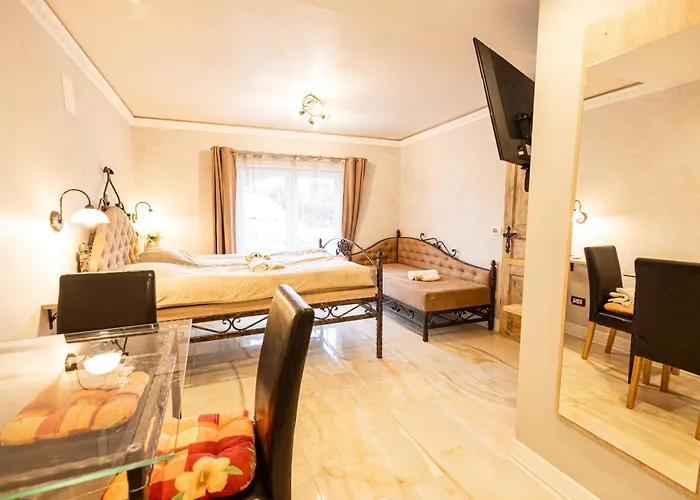 Bells Of - 3 Cosy Private Free Parking Apartament