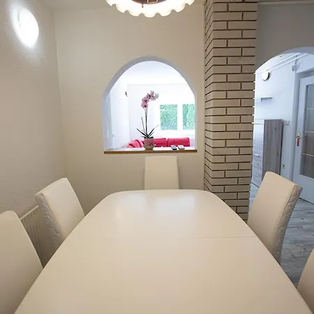 Bells Of - 3 Cosy Private Free Parking *