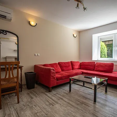 Bells Of - 3 Cosy Private Free Parking