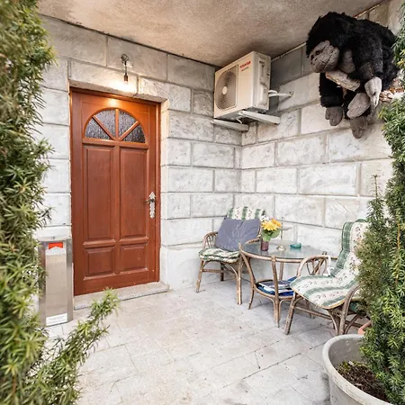 Bells Of - 3 Cosy Private Free Parking