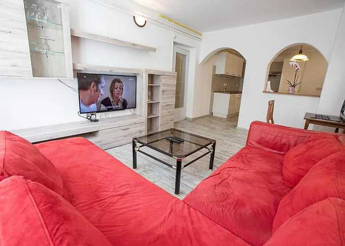 Bells Of - 3 Cosy Private Free Parking Appartamento