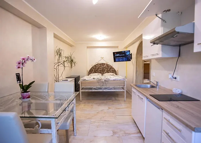 Bells Of - 3 Cosy Private Free Parking * Lubiana